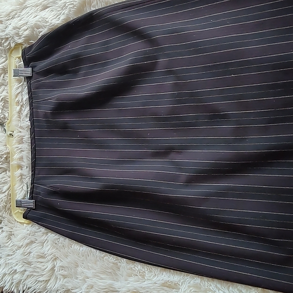 Ladies Top and Skirt Set - Picture 6 of 8